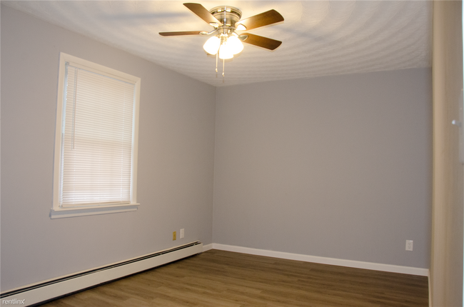 Building Photo - 2 br, 1 bath Duplex - 4240 Taylor Rd Apt B