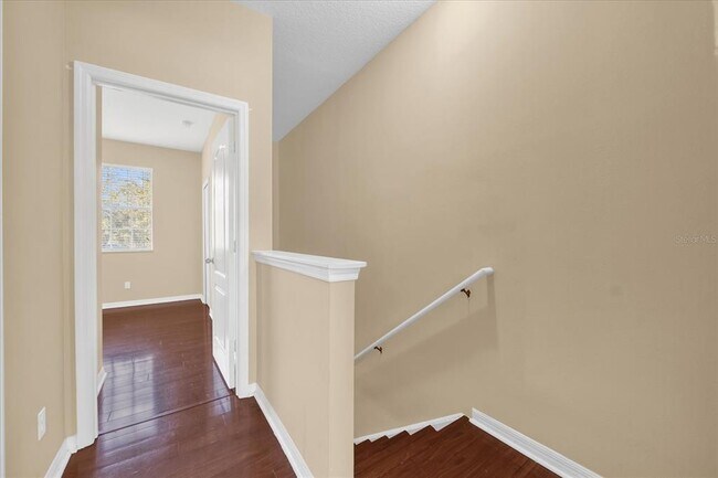 Building Photo - 3577 Wilshire Way Rd