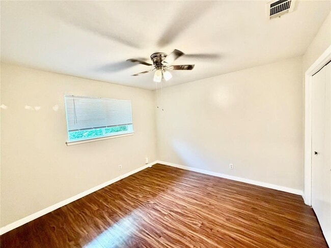 Building Photo - 2201 Lanier Dr
