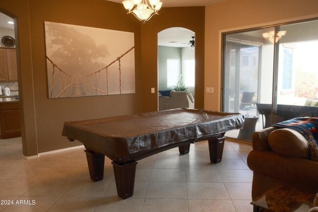 Building Photo - 18428 W Summer Haven Dr