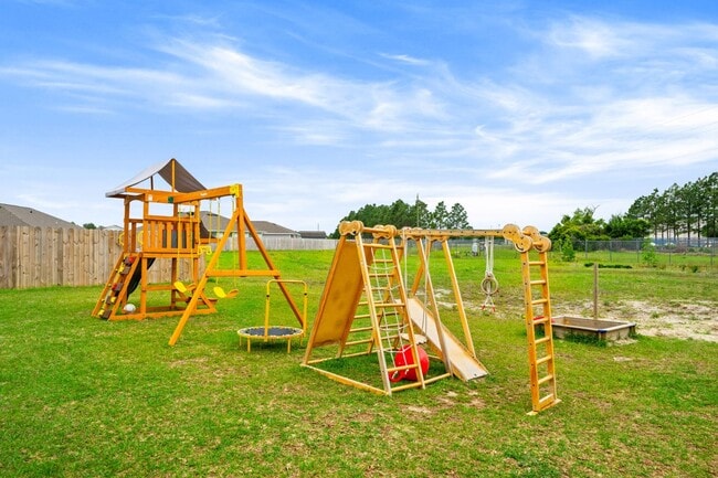 Building Photo - 292 Gray Owl Dr