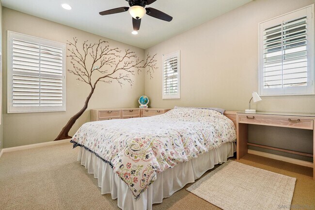 Building Photo - 43 Topanga