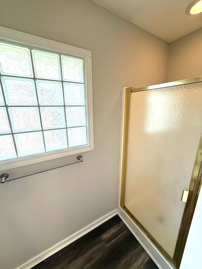 Building Photo - ** 3 Bed 2 Bath located in Thorington Trace ** Call 334-366-9198 to schedule a self tour