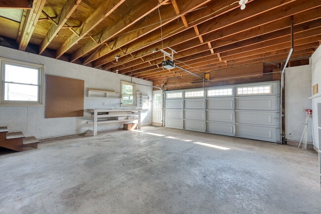 Building Photo - 99 Ridge Rd