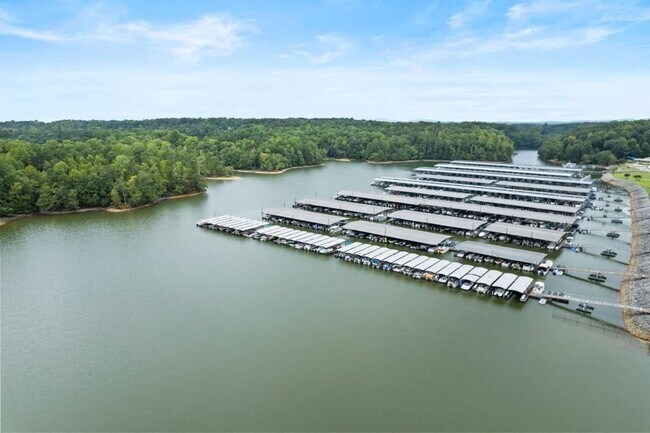 Building Photo - 6505 Above Tide Pl