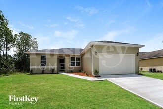 Building Photo - 612 Reading St SE