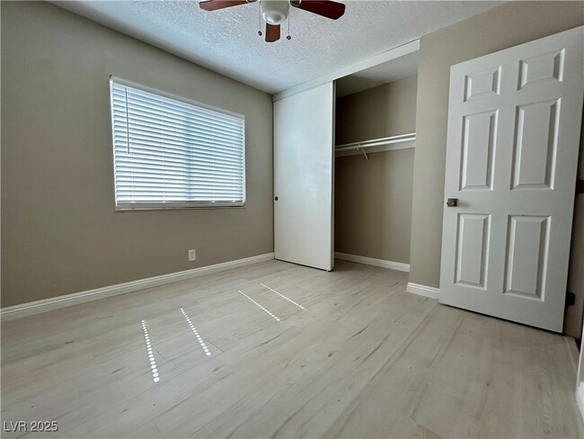Building Photo - 7319 Clearwater Cir