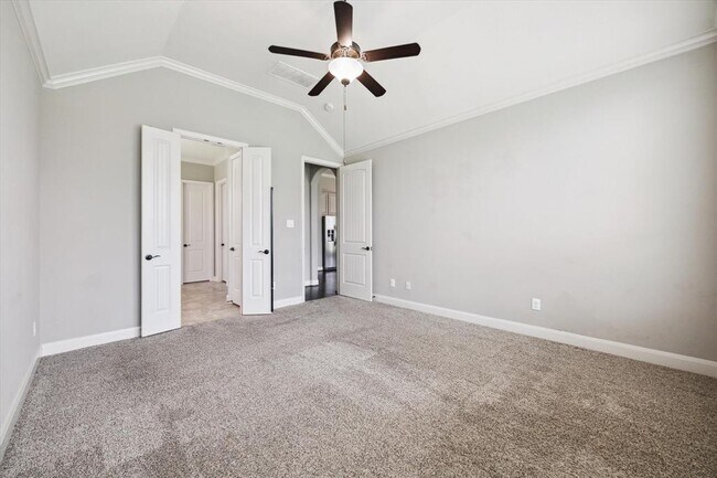 Building Photo - 10943 Sarah Bluff Ln
