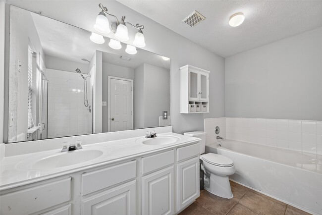 Building Photo - 3218 Spring Flower Ln
