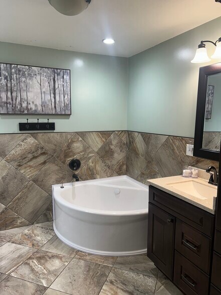 Building Photo - W4730 County Road B