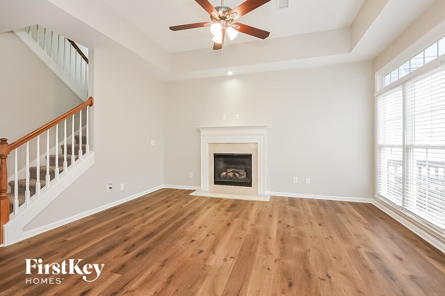 Building Photo - 112 Market Ln