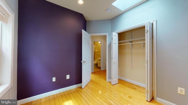 Building Photo - 615 16th St NE