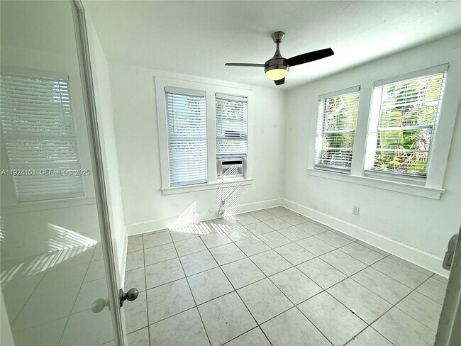 Building Photo - 586 NE 62nd St