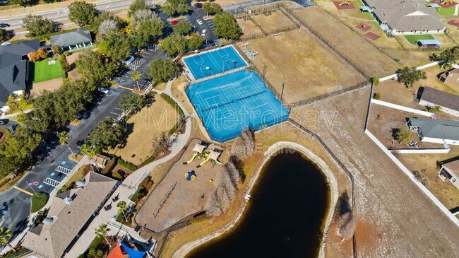 Building Photo - 11709 Holly Creek Dr