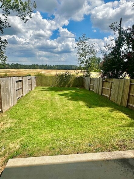 Building Photo - 62 Woodland Hills Dr