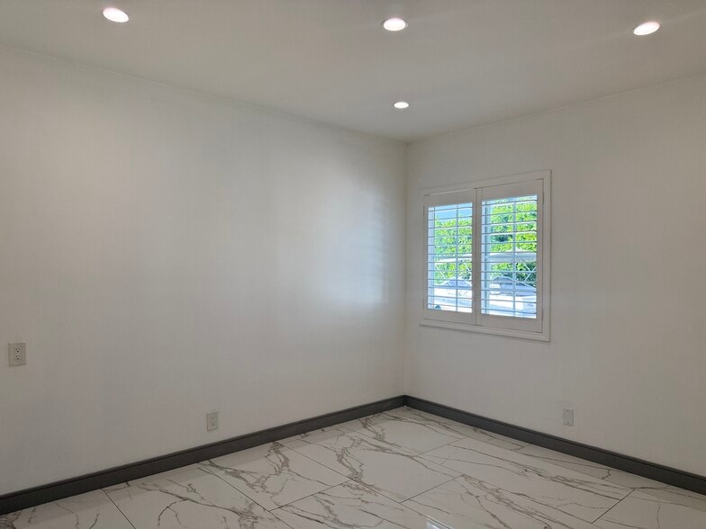 Building Photo - 6910 Laramie Ave