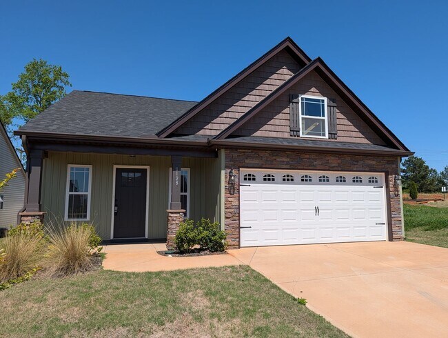 Building Photo - ALMOST NEW HOME IN SPARTANBURG READY FOR A RENTER!