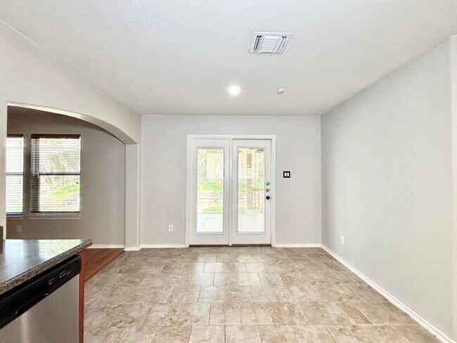Building Photo - Beautiful 4 Bedroom Home in Inwood Place!