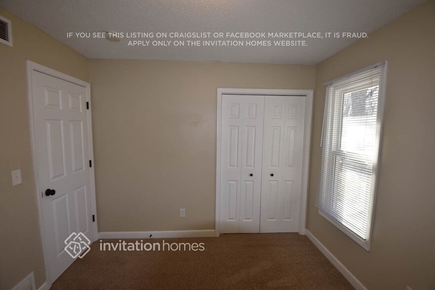 Building Photo - 801 Mccallum Dr