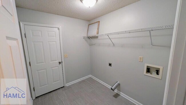 Building Photo - 110 Westchester Ln