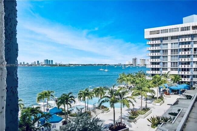 Building Photo - 800 West Ave