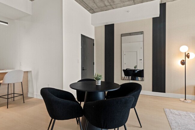 Building Photo - 1247 N 2nd St