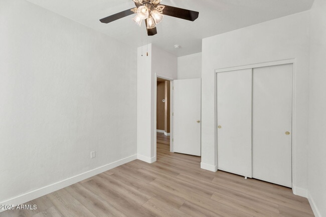 Building Photo - 13644 W San Juan Ave