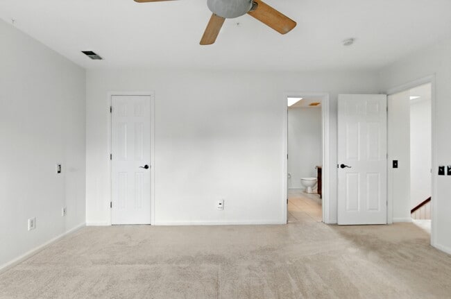 Building Photo - 3077 Silver Maple Dr