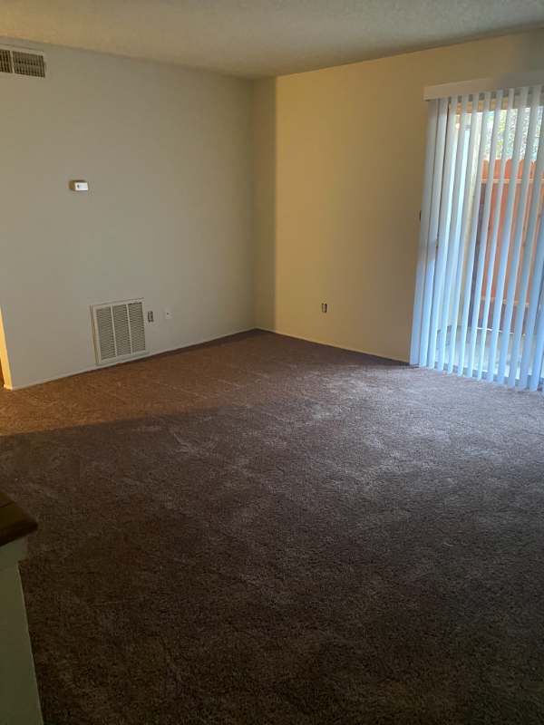 2401 Christmas Tree Ln - 2401 Christmas Tree Ln Bakersfield CA 93306 ...