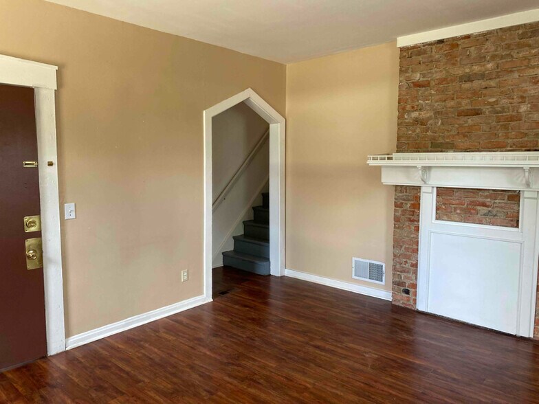 Building Photo - 1532 Burney Ln