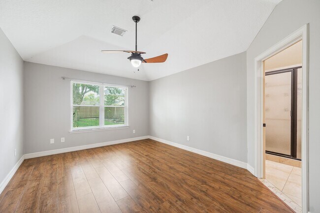 Building Photo - 209 McVoy Dr