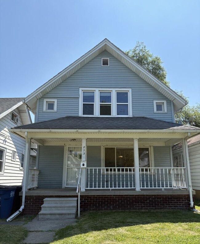 Primary Photo - Charming 3 bedroom home for rent located i...