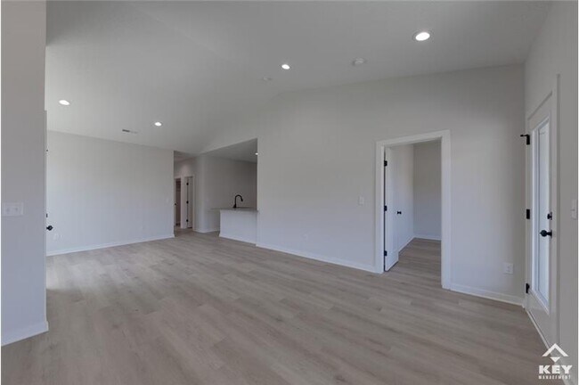 Building Photo - 5458 N Briskbay Ct