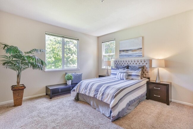 Building Photo - 38740 Tyson Ln