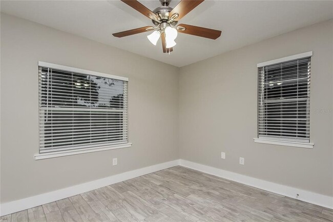 Building Photo - 1805 Simonton Ave