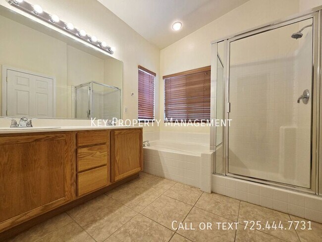 Building Photo - 9726 Tomorrow Ct