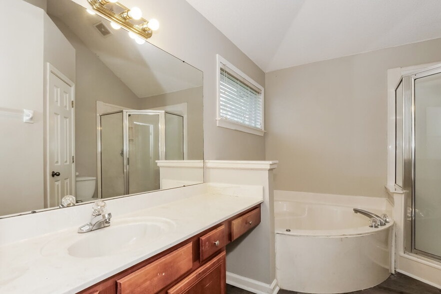 Building Photo - 9775 Misty Bay Cove