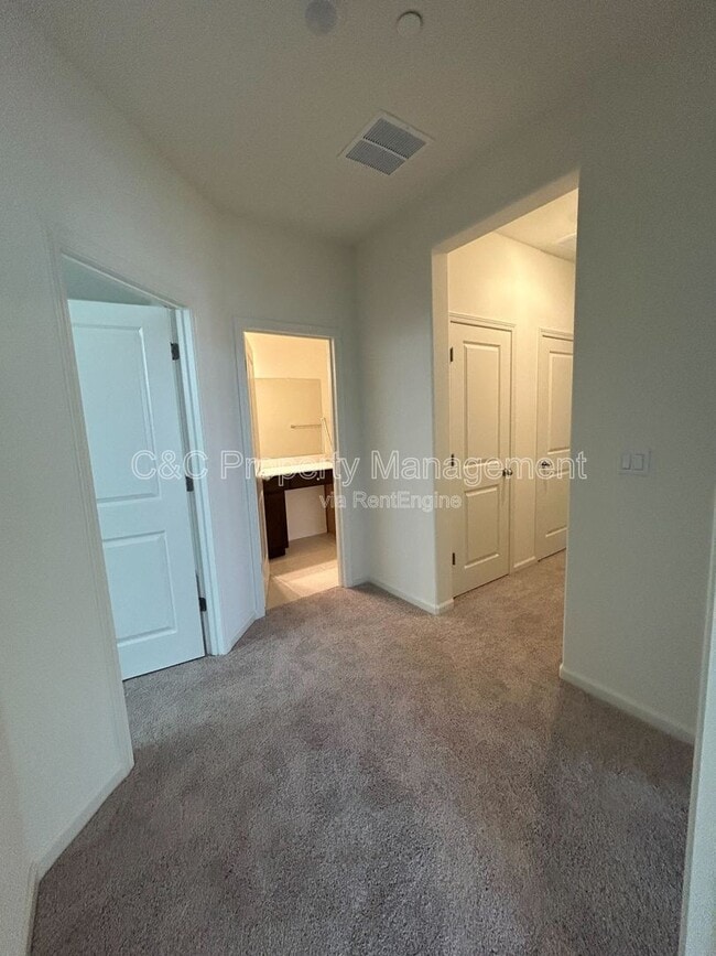 Building Photo - 2254 S Sylmar Ave