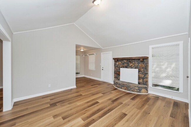 Building Photo - Irondale 4BR / 2BA Home – A Must See!