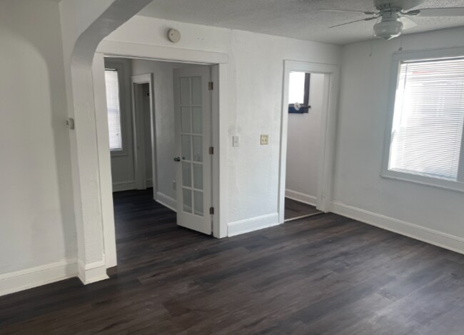 Building Photo - 1212 Bush Ave