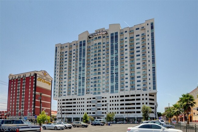 Building Photo - 150 S Las Vegas Blvd