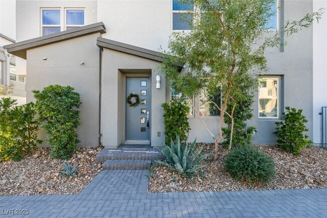 Building Photo - 11323 Gravitation Dr