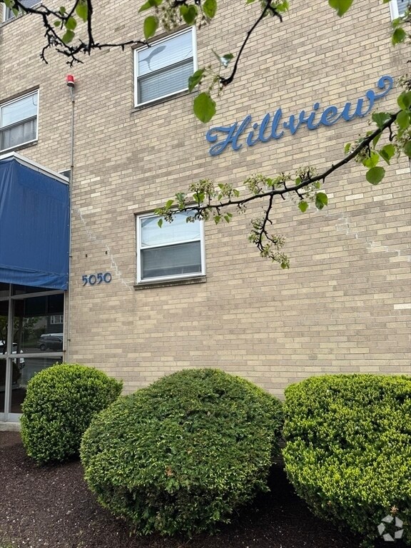 Building Photo - 5050 Washington St