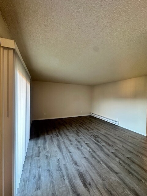 Building Photo - 2-Bedroom Apartment, 1st Floor, Near Transportation