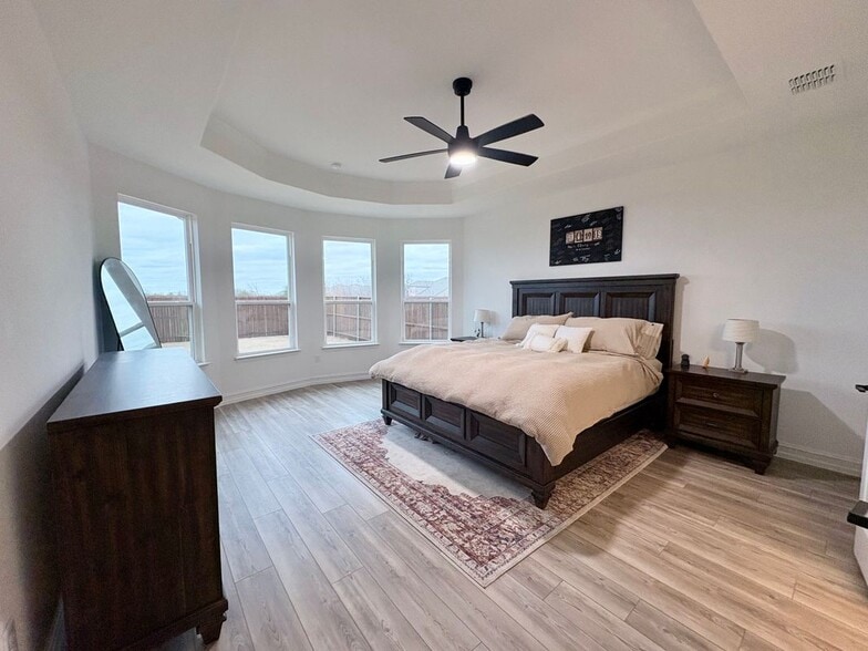 Building Photo - 1505 Isaac Dr