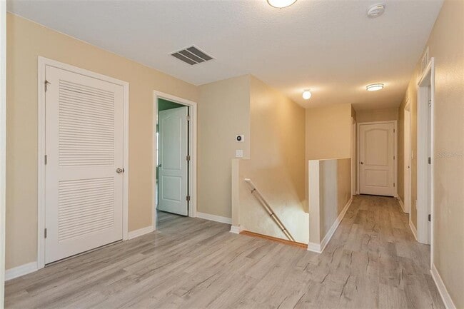 Building Photo - 2470 Valhalla Dr