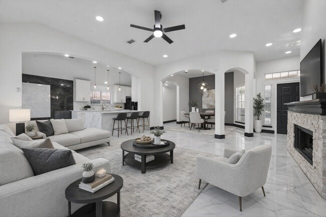 Building Photo - 10703 White Bridge Ln