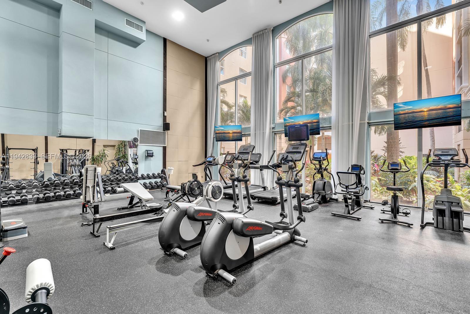 Building Photo - 17150 N Bay Rd