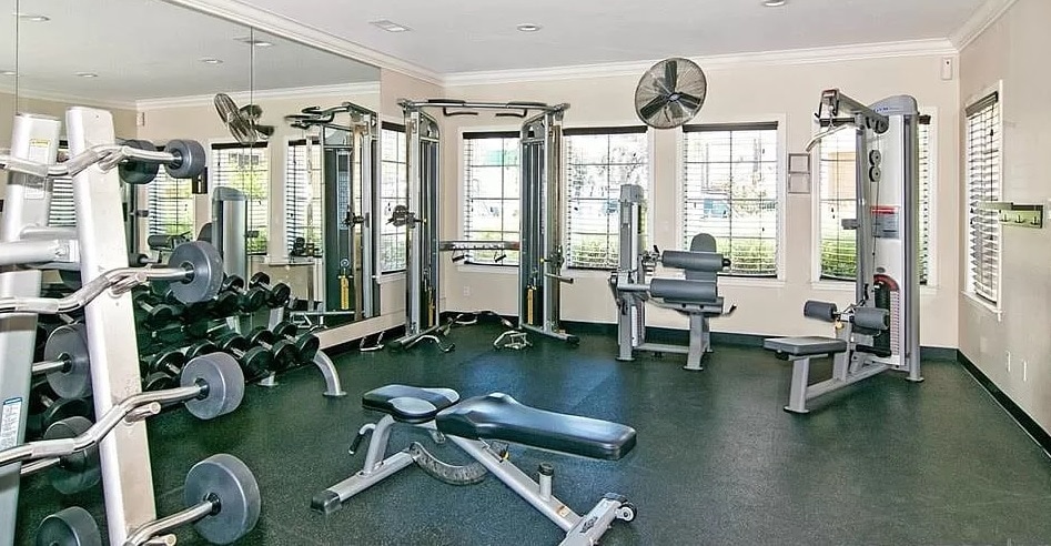 Gym (not pictured: 2 treadmills, elliptical - 2150 Camino De La Reina