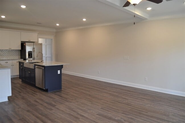 Building Photo - 154 Canton Park Ave